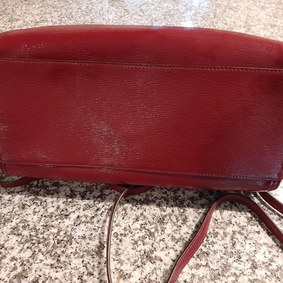 Red Patent Coach Satchel - Picture 5 of 6